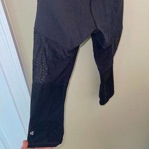 Lululemon mesh crops